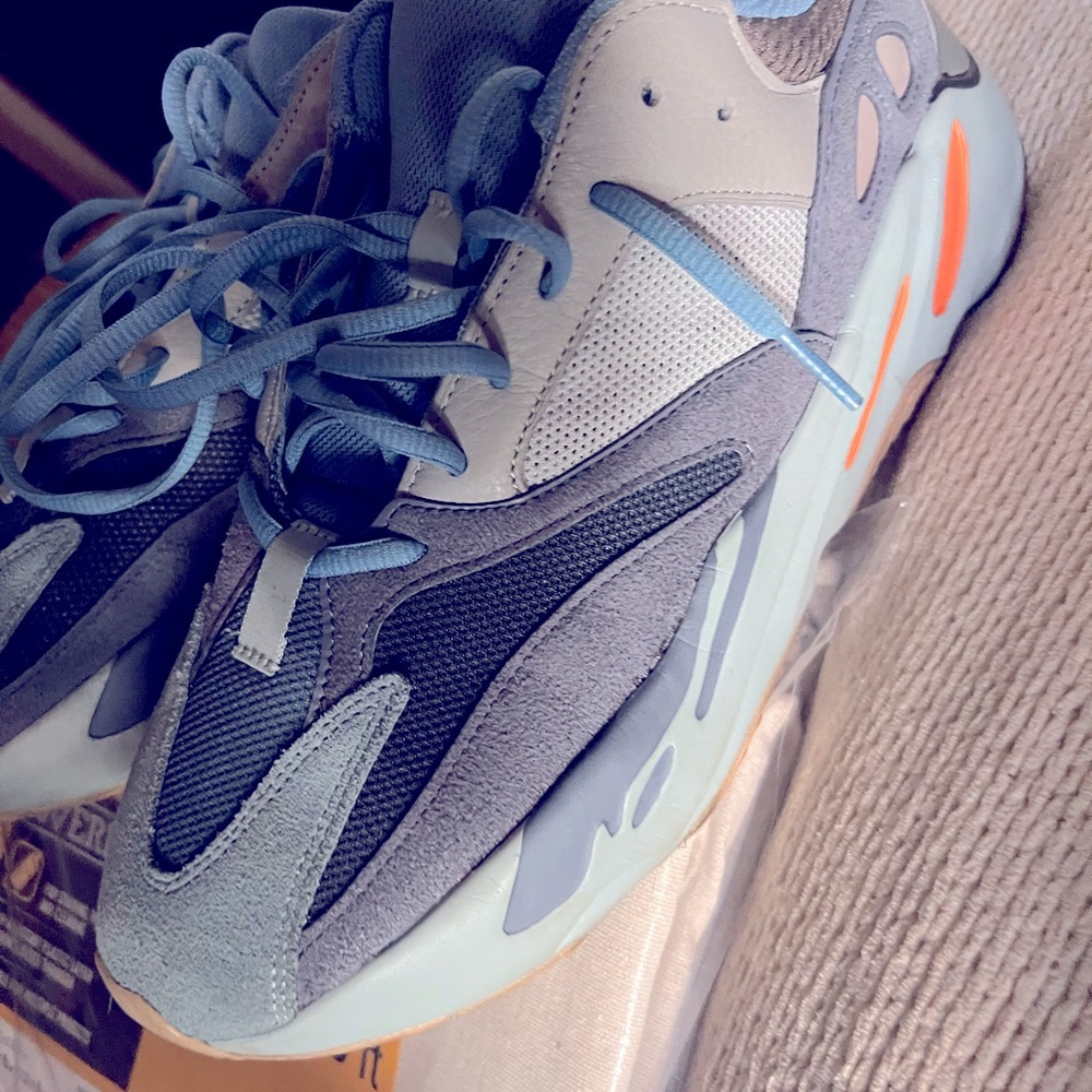 Yeezy 700 size 11 1/2 - Picture 2 of 7